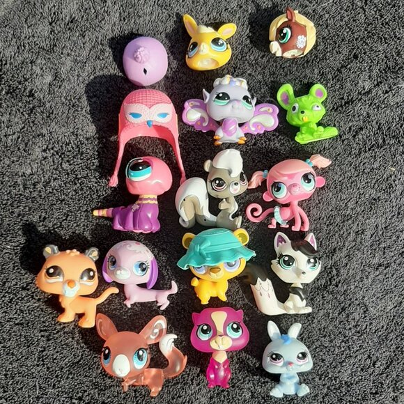 Littlest Pet Shop LPS Lot of 13 Hasbro Animals Dogs Cats Mouse Monkey - Picture 4 of 6